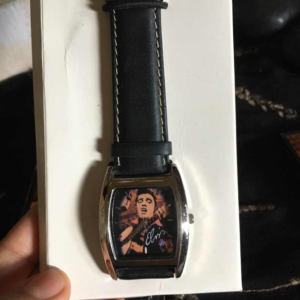Watch - Picture 3 of 5